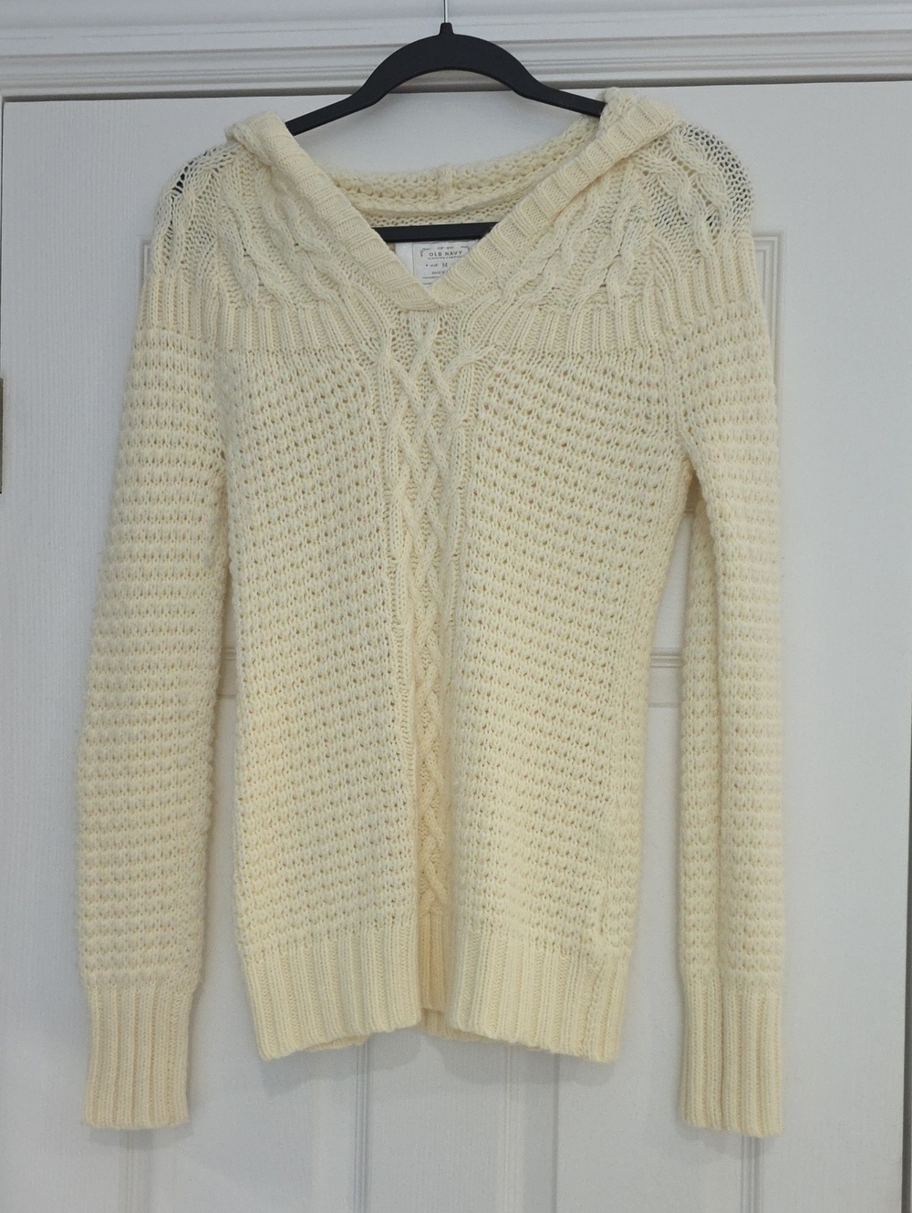 Old Navy Ivory Cable-Knit V-Neck Hoodie Sweater
